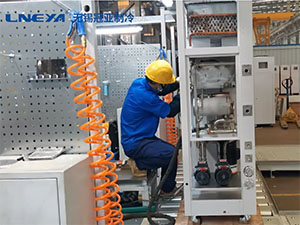 冠亞恒溫新能源電池包冷水機(jī)KRY系列生產(chǎn)流程工藝